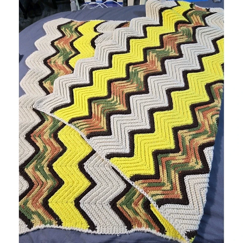 Handmade Crochet Afghan Throw Lap Blanket Chevron Zig Zag Granny Core 35x54